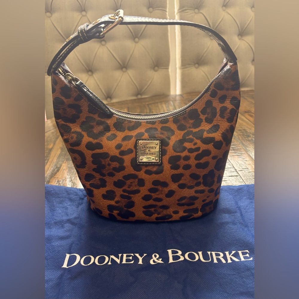 Dooney & Bourke Leopard Jaguar Bucket Bag - Picture 3 of 14